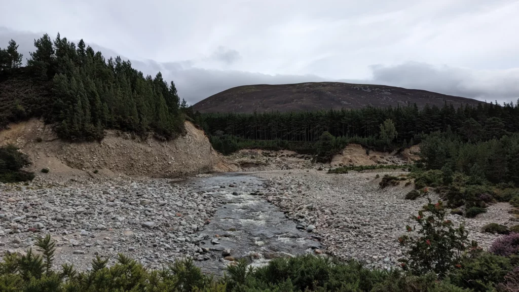 Graveltour Along river Feshie (Aviemore)