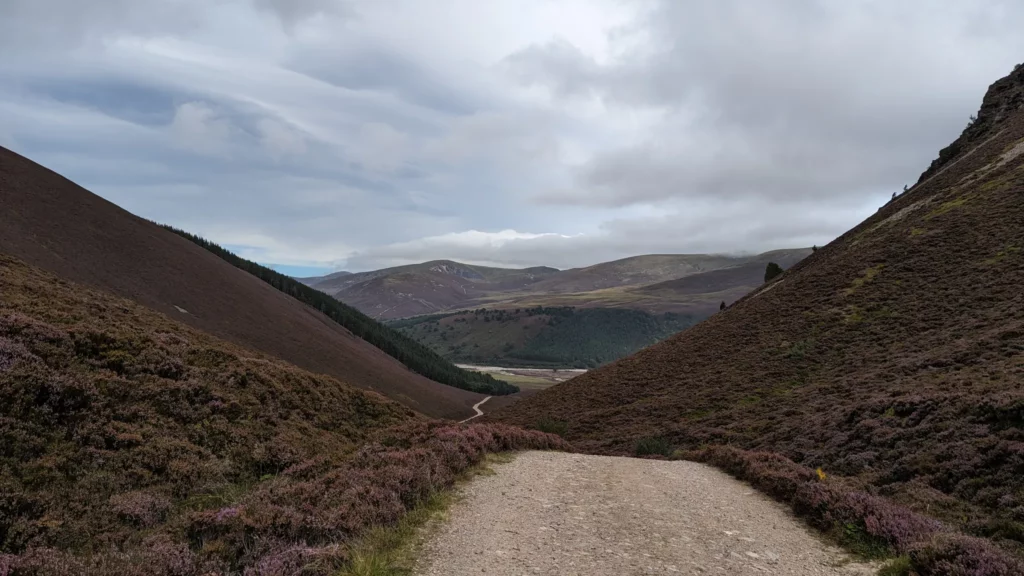 Graveltour Along river Feshie (Aviemore)