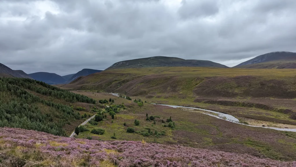 Graveltour Along river Feshie (Aviemore)